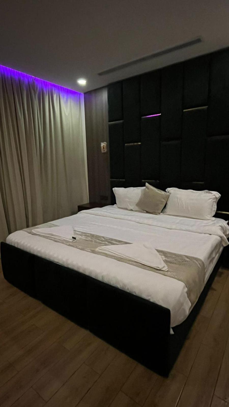Fakher Yanbu Hotel Buitenkant foto