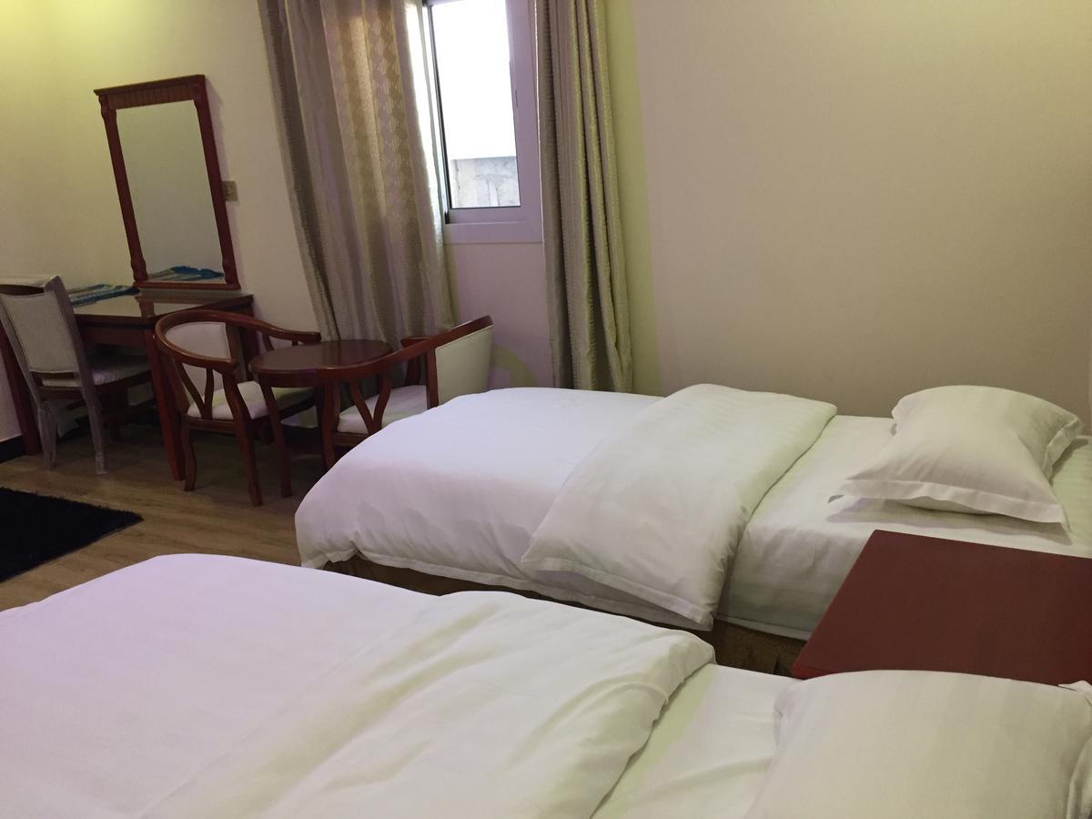Fakher Yanbu Hotel Buitenkant foto